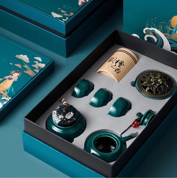 3 Yếu Tố Tạo Nên Một Món Quà Ý Nghĩa Cho Đối Tác