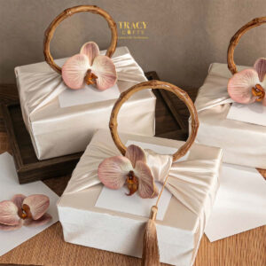Silken Muse - The Silk Muse